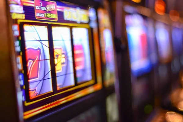 sm188 mobile app home screen showing slot games and live casino options